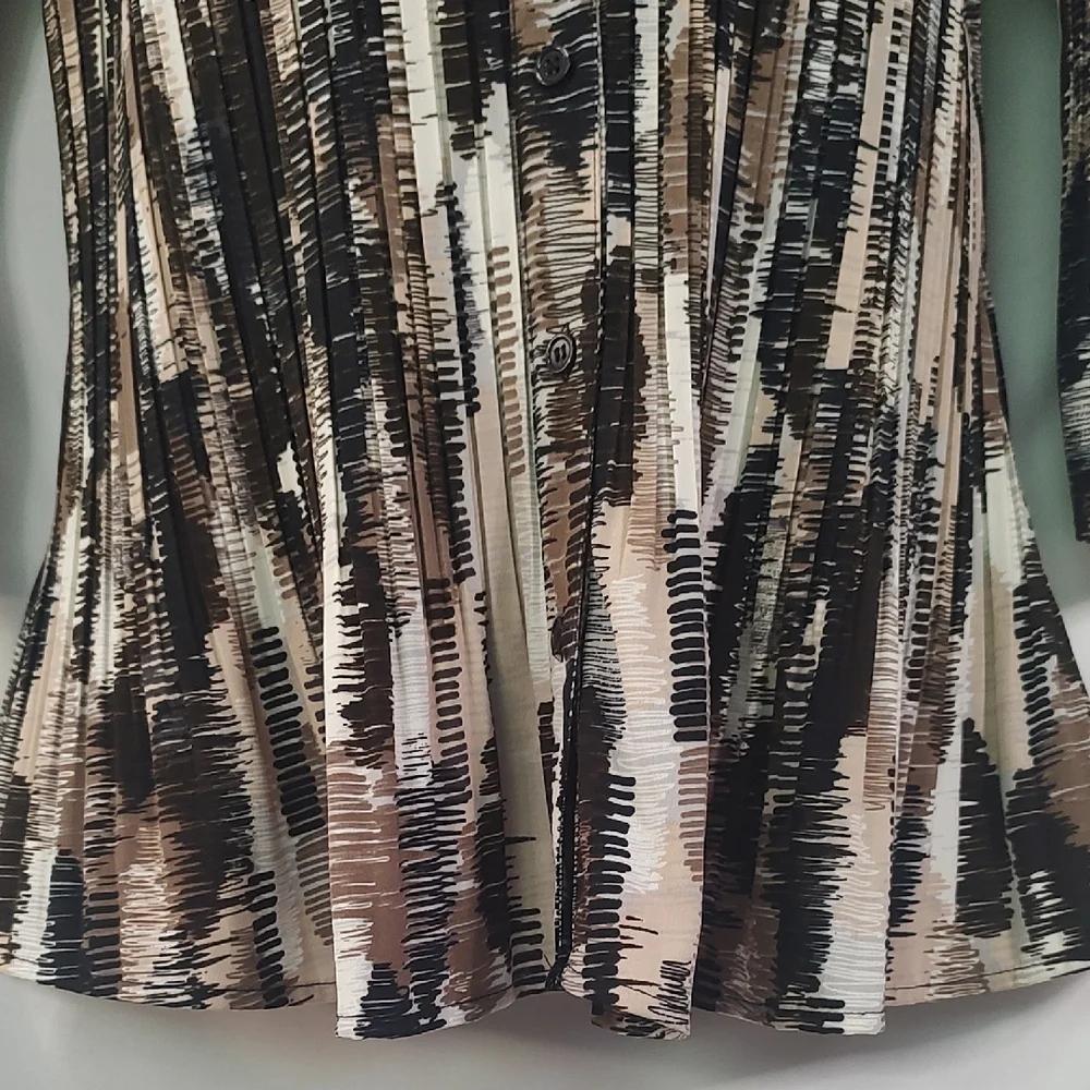 Laura Scott Brown and Black Button Down Shirt - Picture 5 of 11